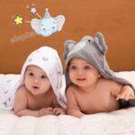 Momcozy 8-delni komplet brisač za dojenčke – 2x kapucasta brisača in 6x krpice - slika 2