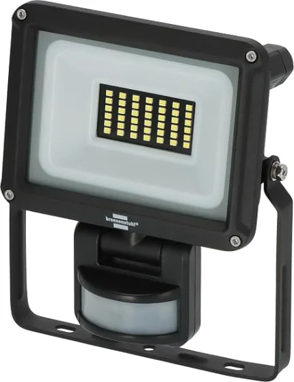 Črn LED reflektor s senzorjem Brennenstuhl JARO 3060 P in stenskim nosilcem