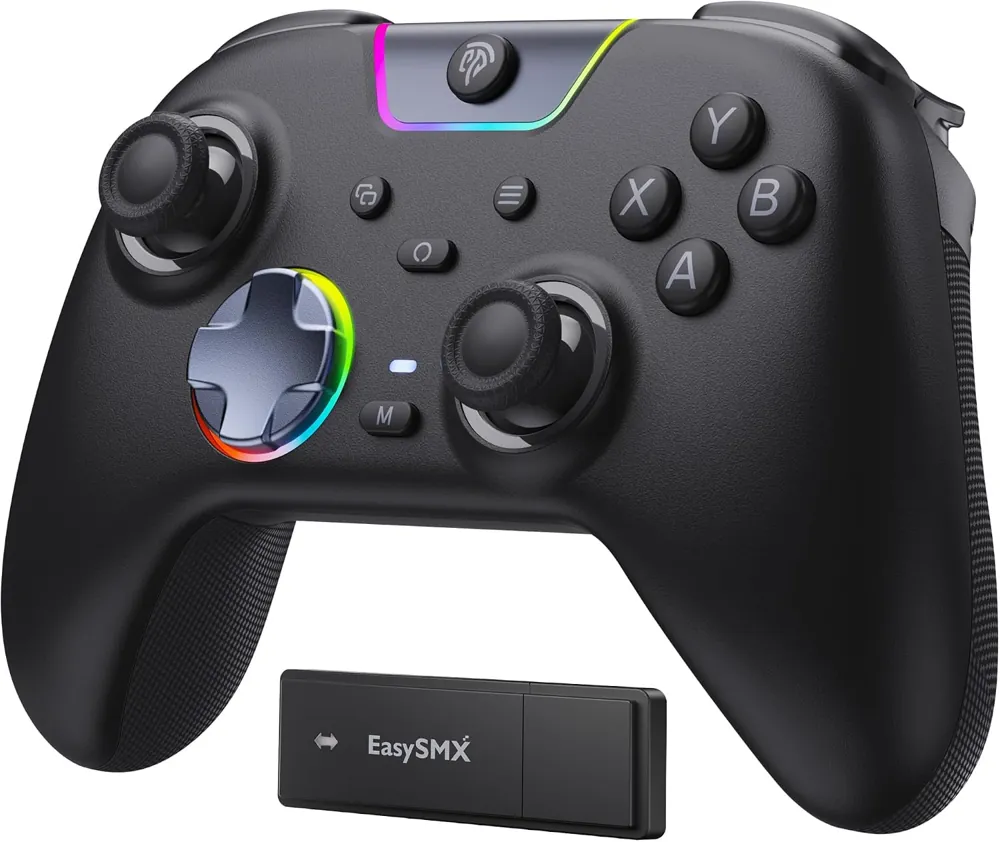 Črn igralni krmilnik EasySMX X05PRO z barvno osvetlitvijo in sprejemnikom USB
