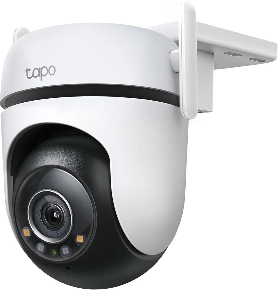 Zunanja kamera Tapo C520WS z dvema antenama in nosilcem