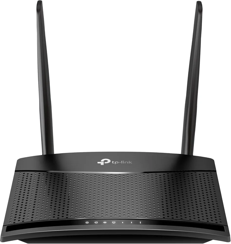 Črni usmerjevalnik LTE TP-Link TL-MR100 z dvema zunanjima antenama